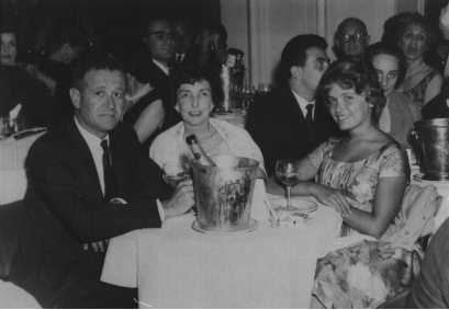 Herschel, Caryl, and daughter Linda